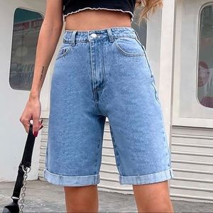 Solid Turn Up Hem Washed Denim Short